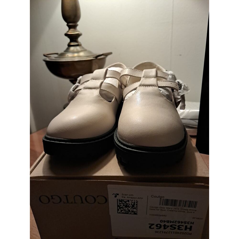 Coutgo Girls Mary Jane Shoes Size 12 Off White
